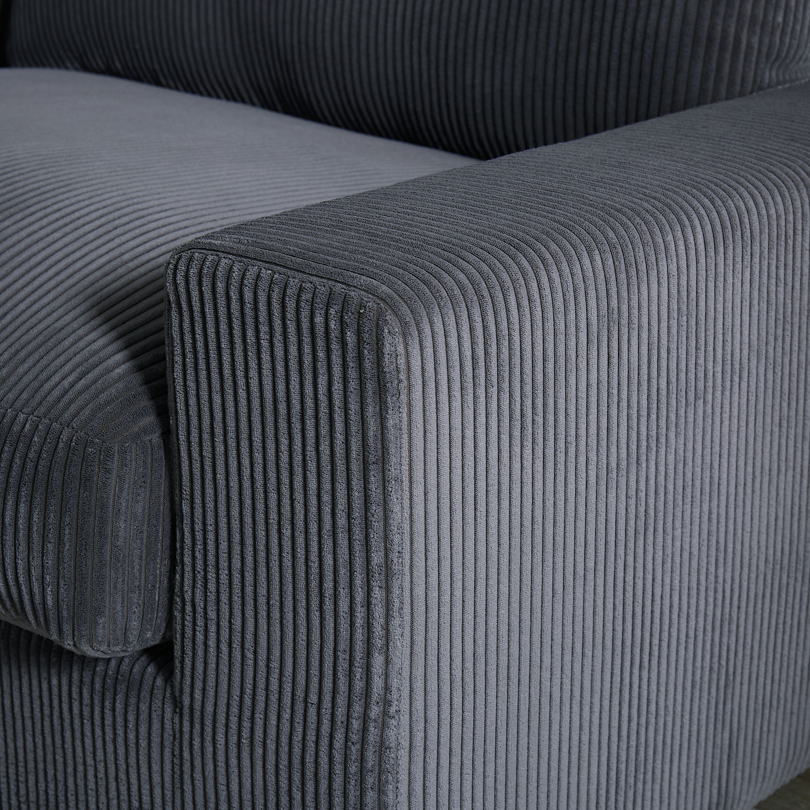 4 Seater Oversized Sectional Sofa With 2 Ottoman And 2 Pillows