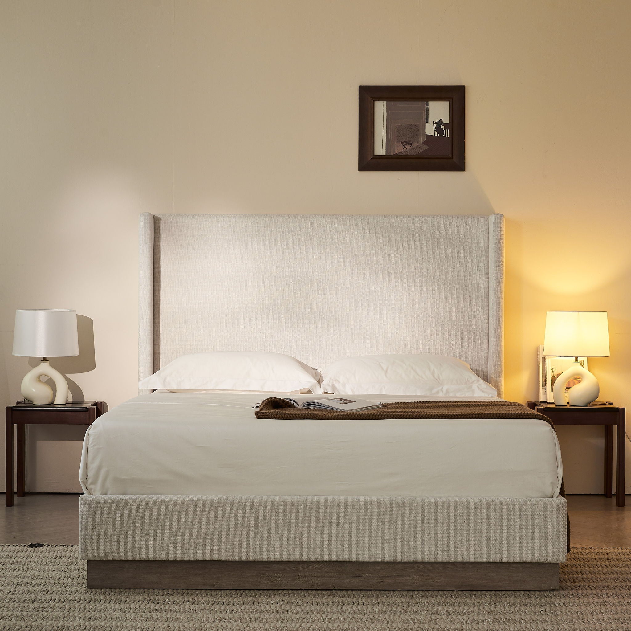 Hosford - Minimalist Upholstered Wingback Bed