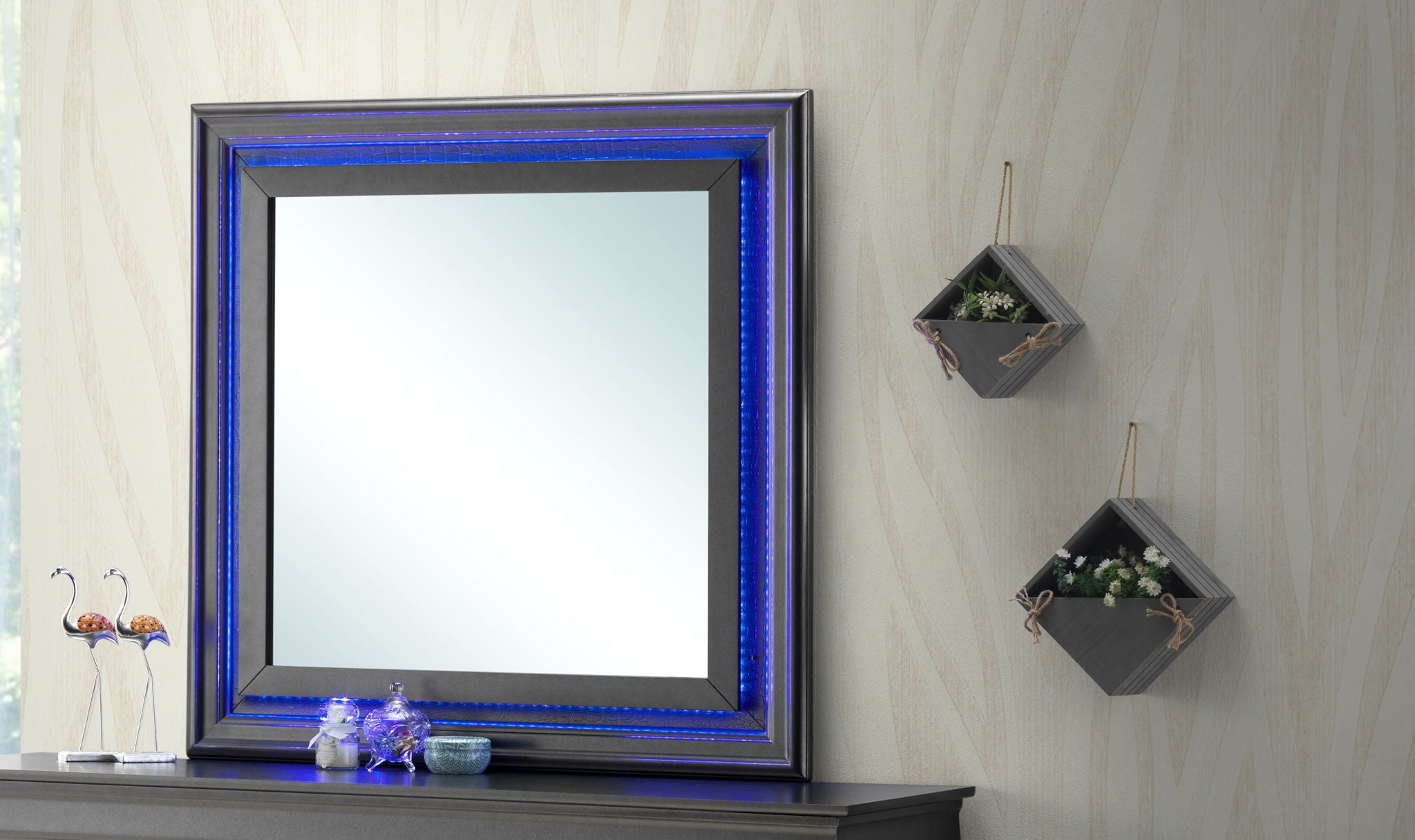 Mirror - Metallic Black
