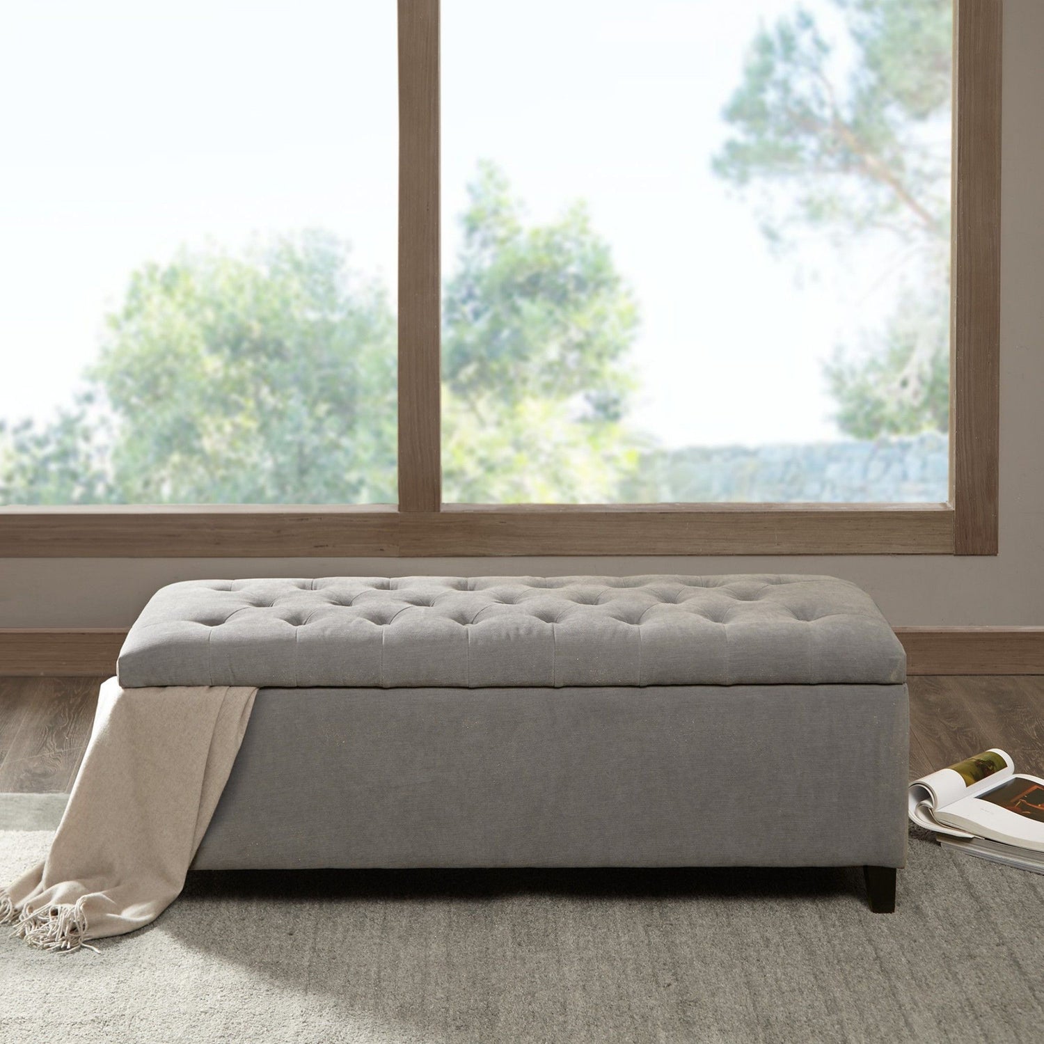 Elegant Design Tufted Top, Soft Close Storage Bench