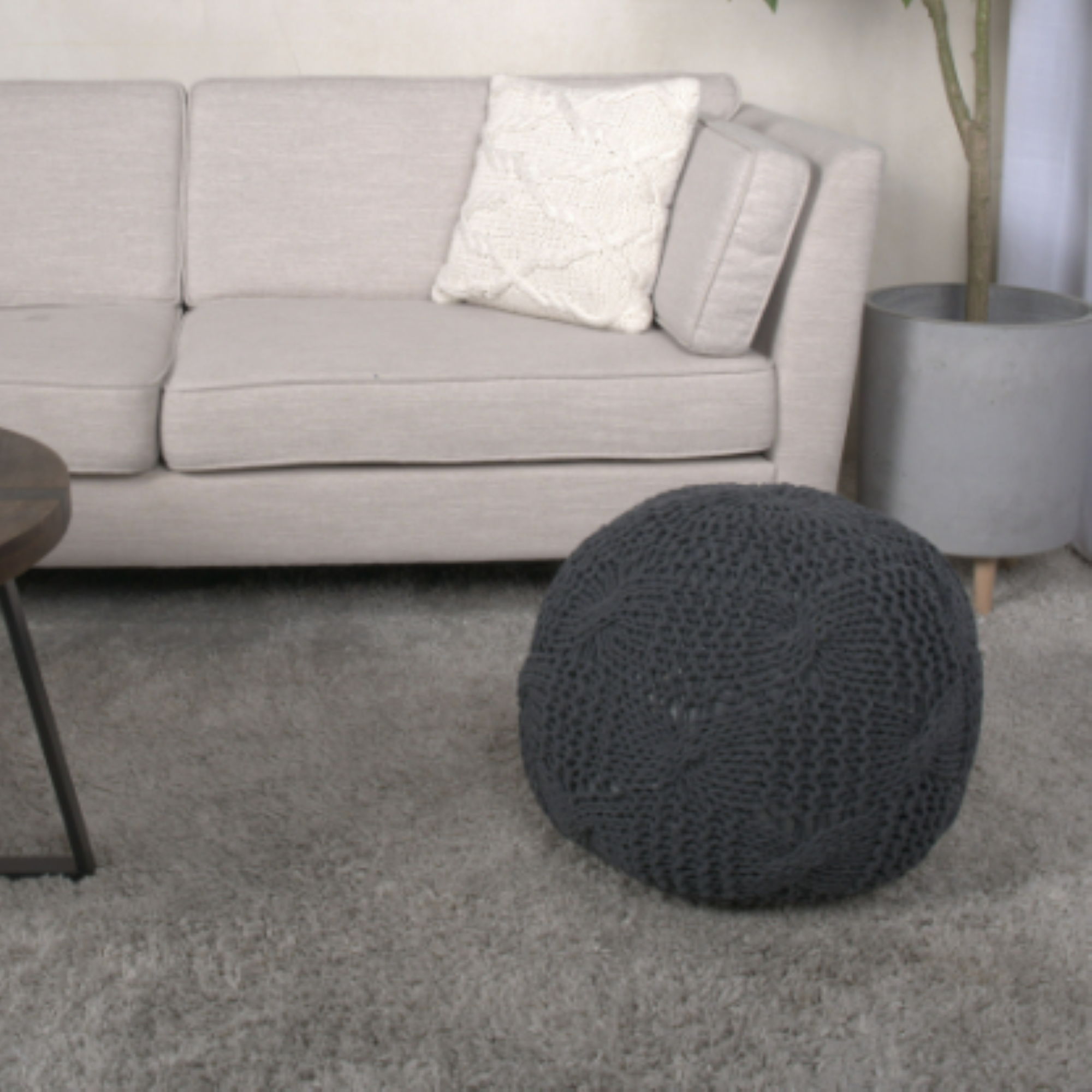 Bordeaux - Knitted Round Pouf