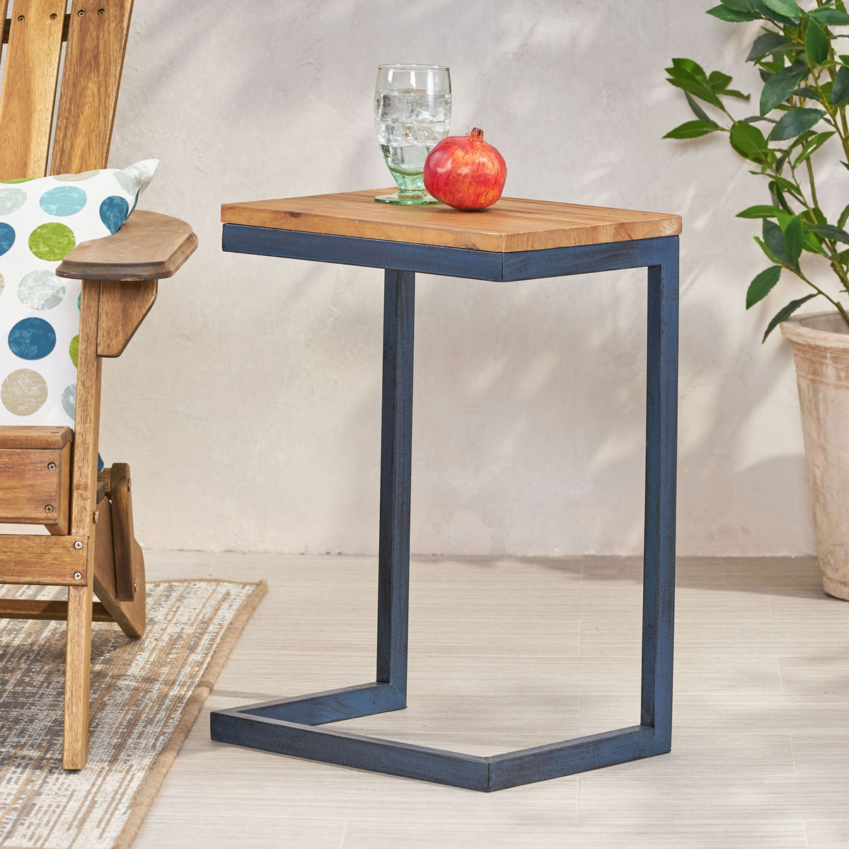 C Shaped End Table With Iron Base And Fir Wood To