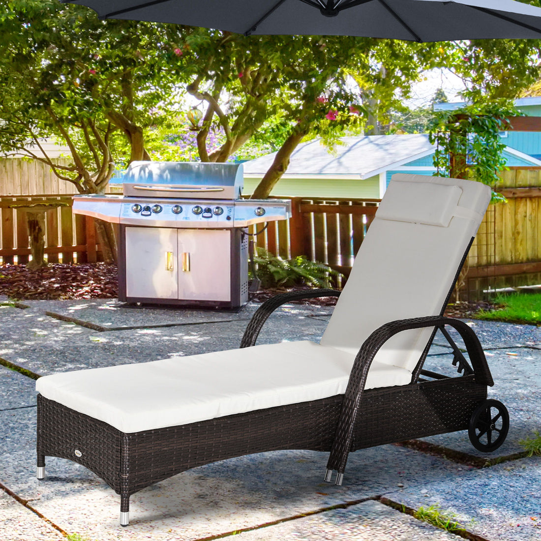 Outsunny - Wicker Outdoor Chaise Lounge, 5-Level Adjustable Backrest Pe Rattan Pool Lounge Chair With Wheels, Cushion &amp; Headrest - Brown / Cream White