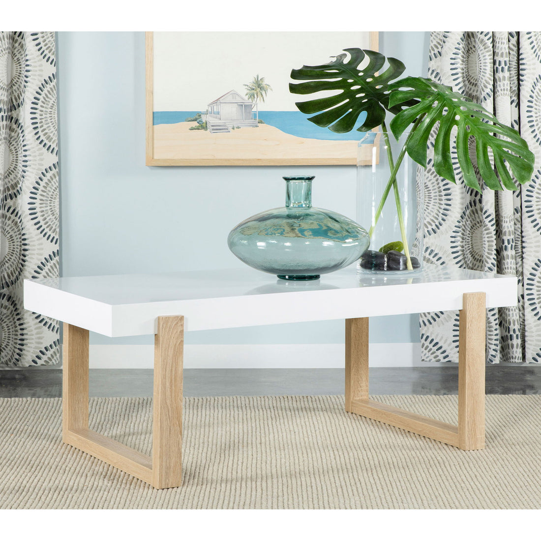 Gwen - Table