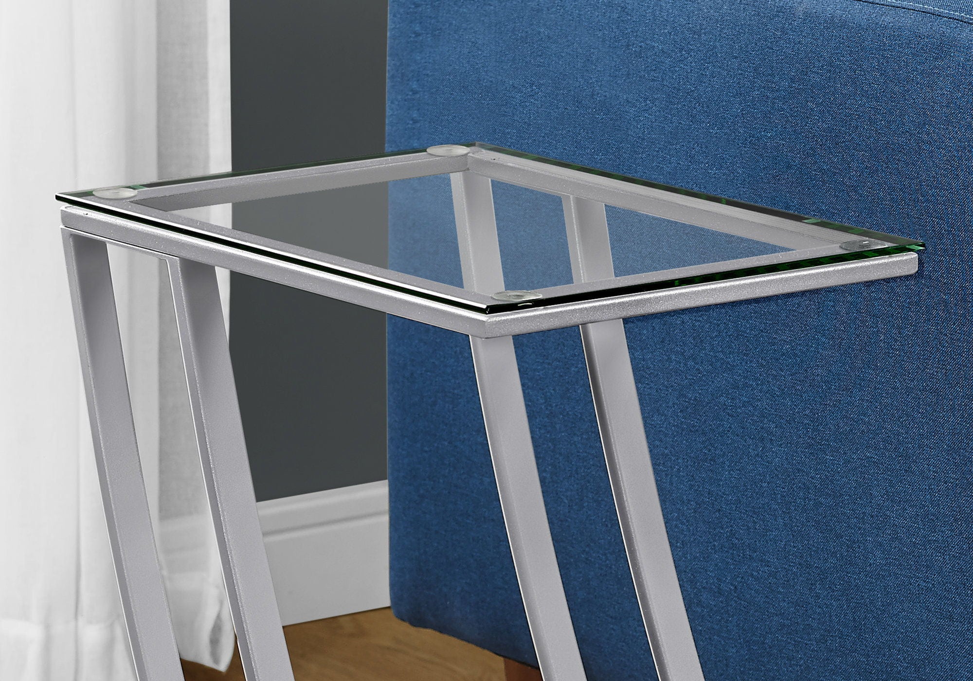 Accent Table, C - Shaped, Sturdy Construction, Contemporary &amp; Modern
