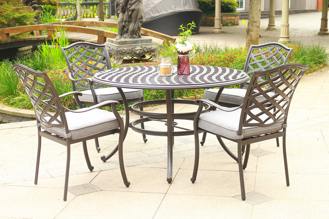 Round 49&quot; Long Aluminum Dining Set With Cushions