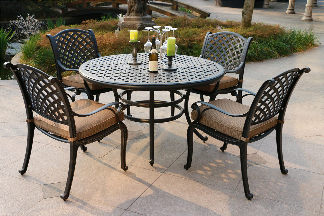 Round 4 Person 51.97&quot; Long Dining Set With Cushions