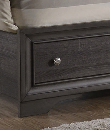 Matrix Traditional Queen 4 piece Storage Bedroom Set made with Wood in Gray