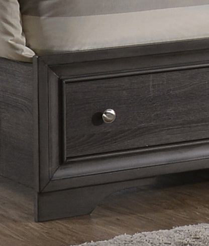 Matrix Traditional Queen 4 piece Storage Bedroom Set made with Wood in Gray