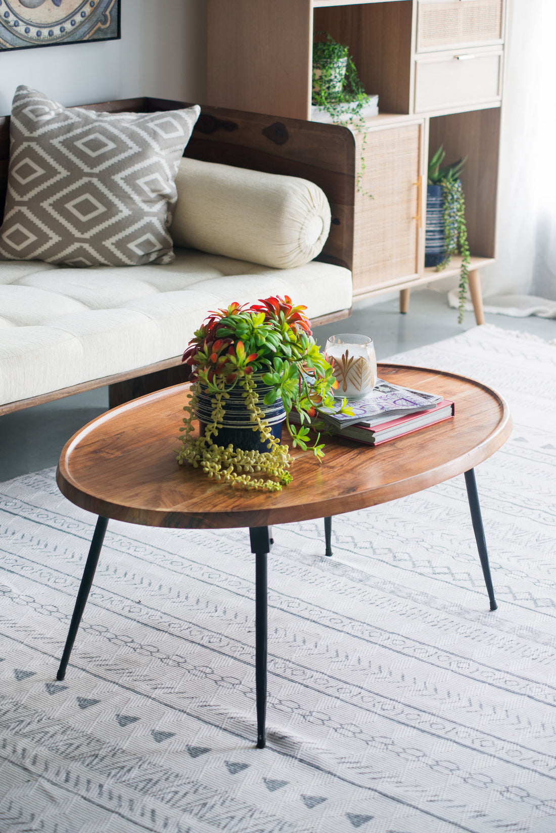 Oval Cofe Table - Brown