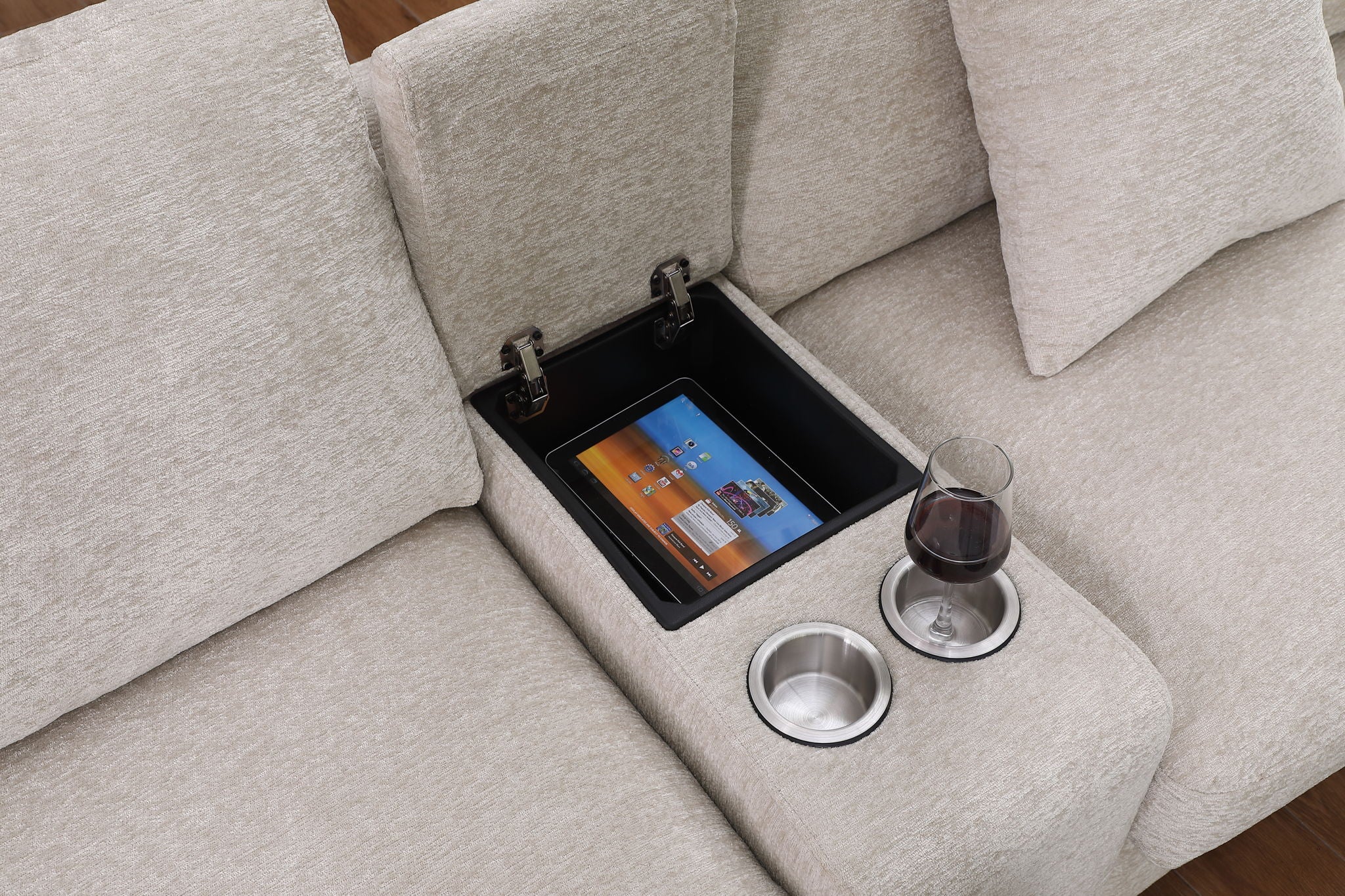 Nyeisha - Upholstered Sofa &amp; Chaise