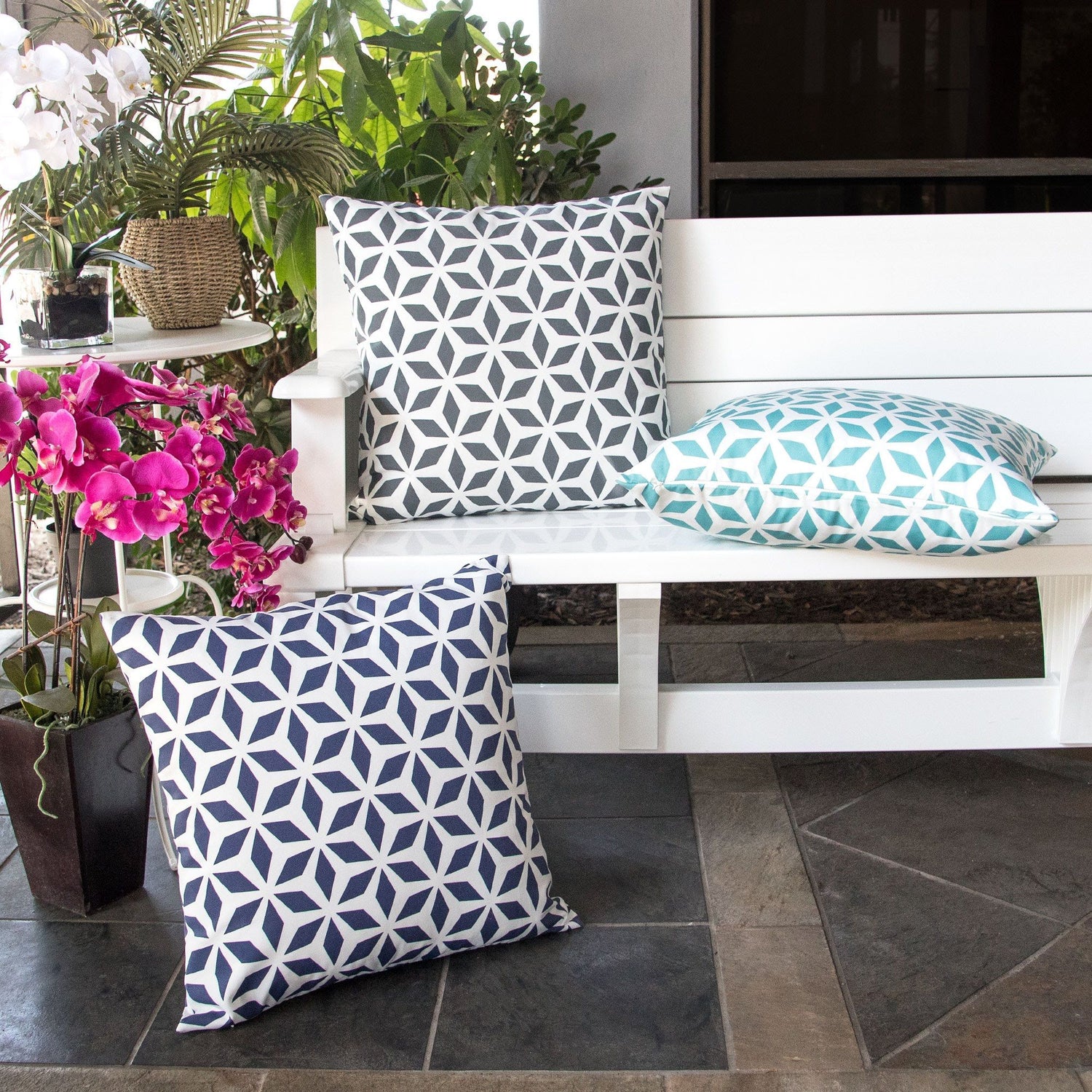 Crystal Burst - Outdoor &amp; Indoor Pillow