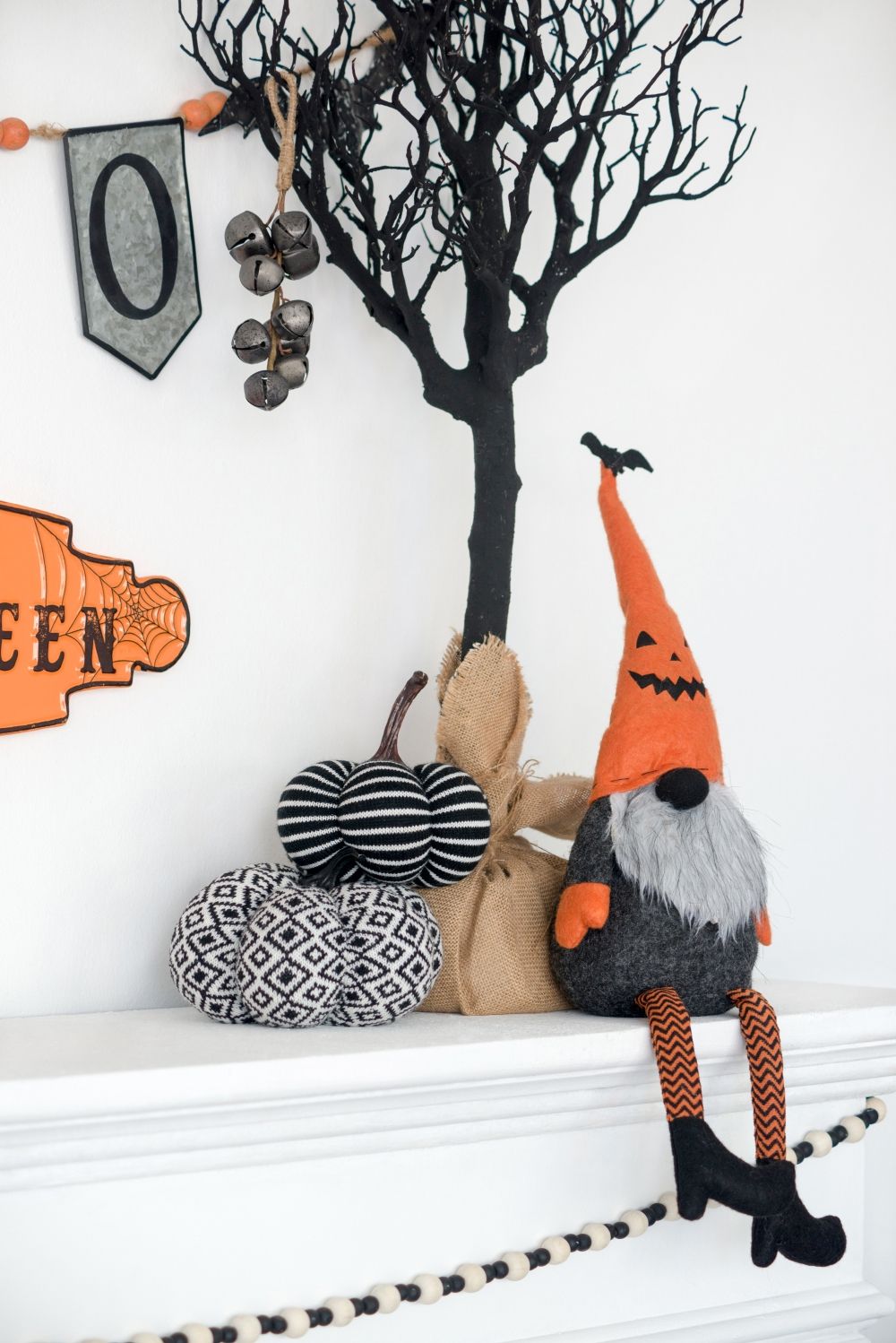 Pumpkin / Diamond Pattern, For Holiday Halloween Decor - Black White