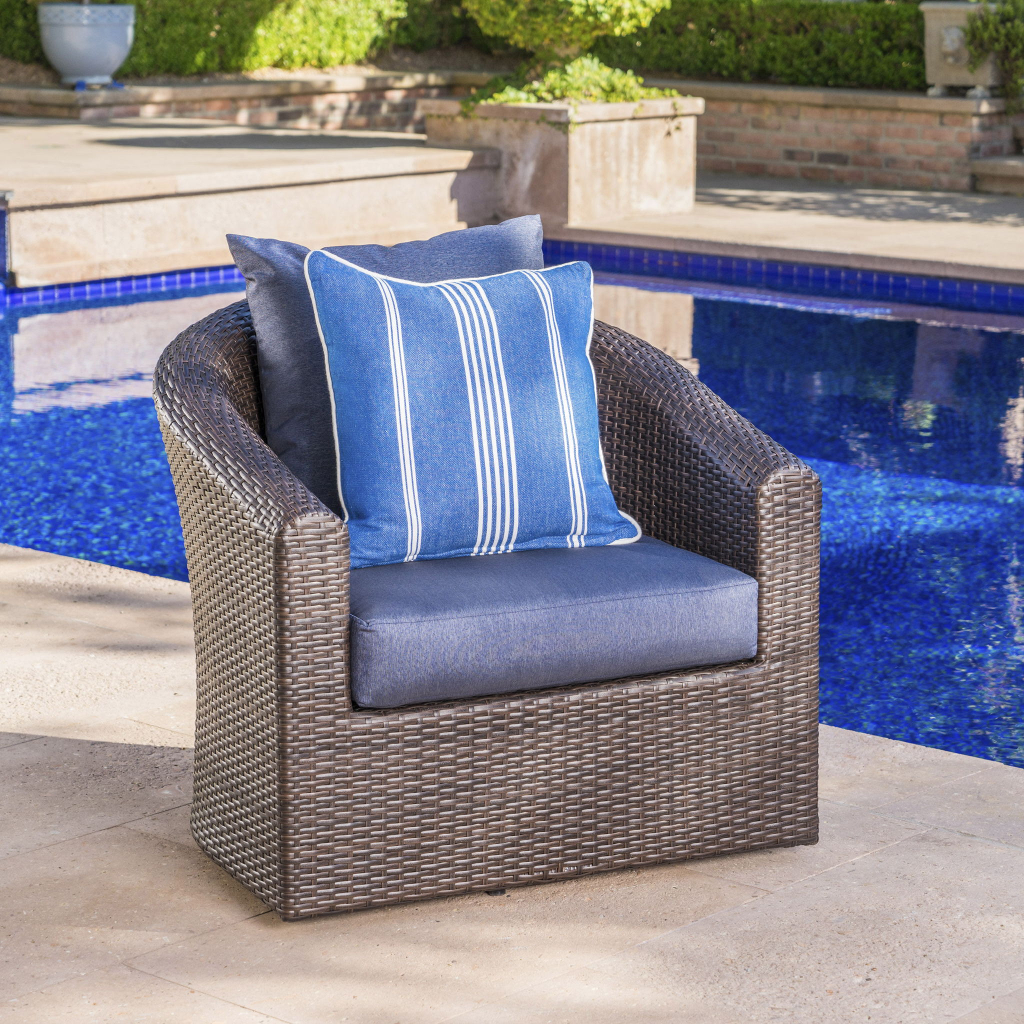 Nimbus - Outdoor Swivel Club Chair With Rattan Wicker Cover