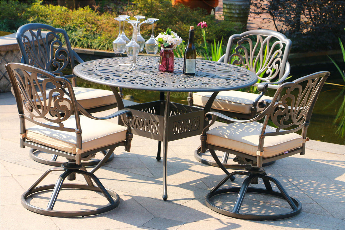 Round 48.03&quot; Long Aluminum Dining Set With Cushions