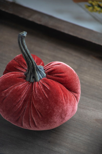 Velvet Weighted Pumpkin With Resin Stem, Pumpkin Ornament Decor For Holiday Harvest Festival Fall Festival &amp; Thanksgiving (Set of 4)