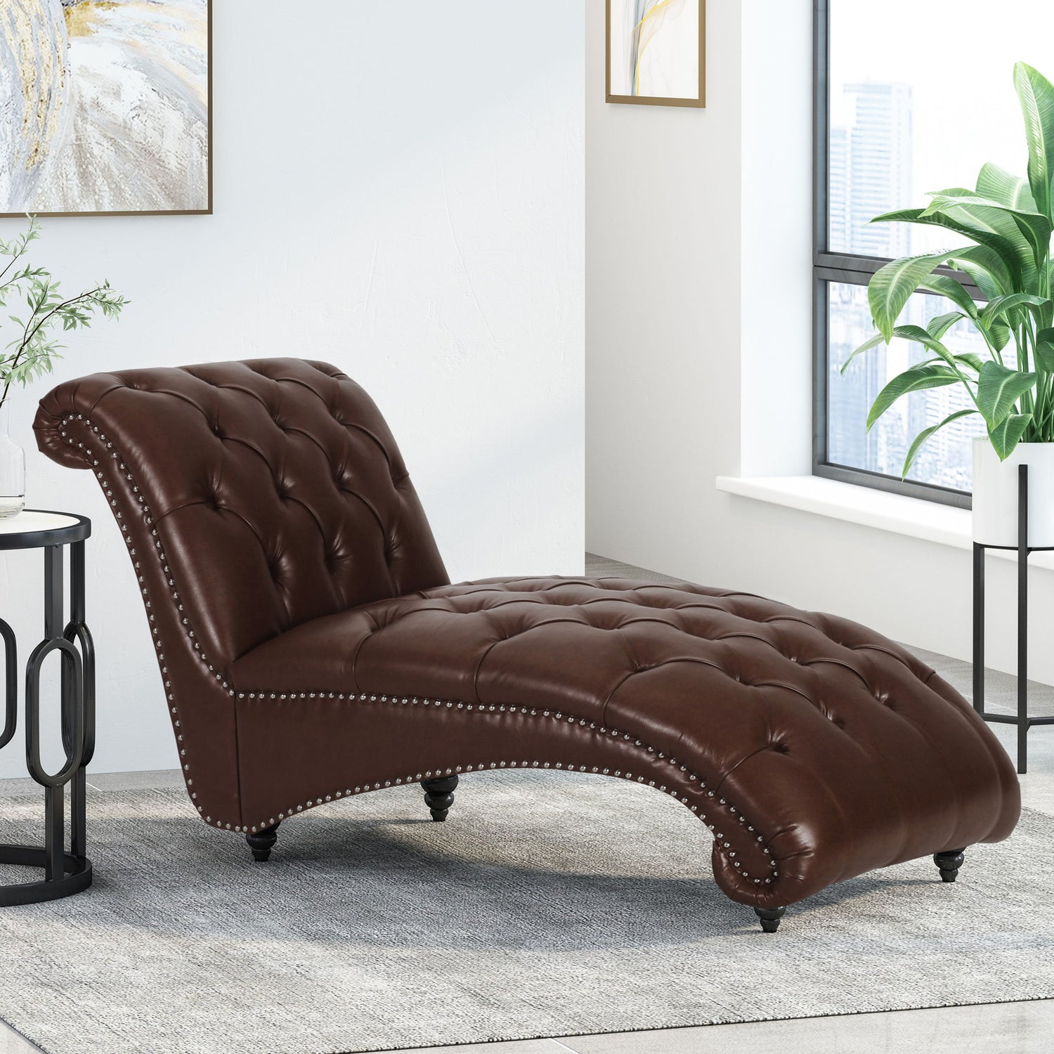 Chaise Lounge With Button Tufted Diamon Stitch