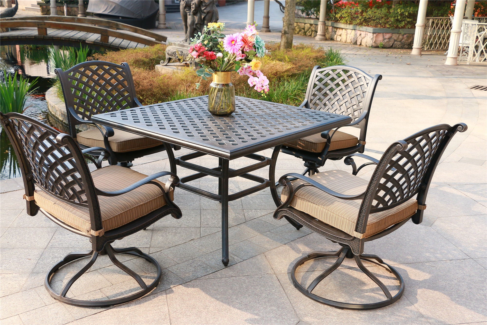 Square 4 Person 43.19&quot; Long Aluminum Dining Set With Cushions