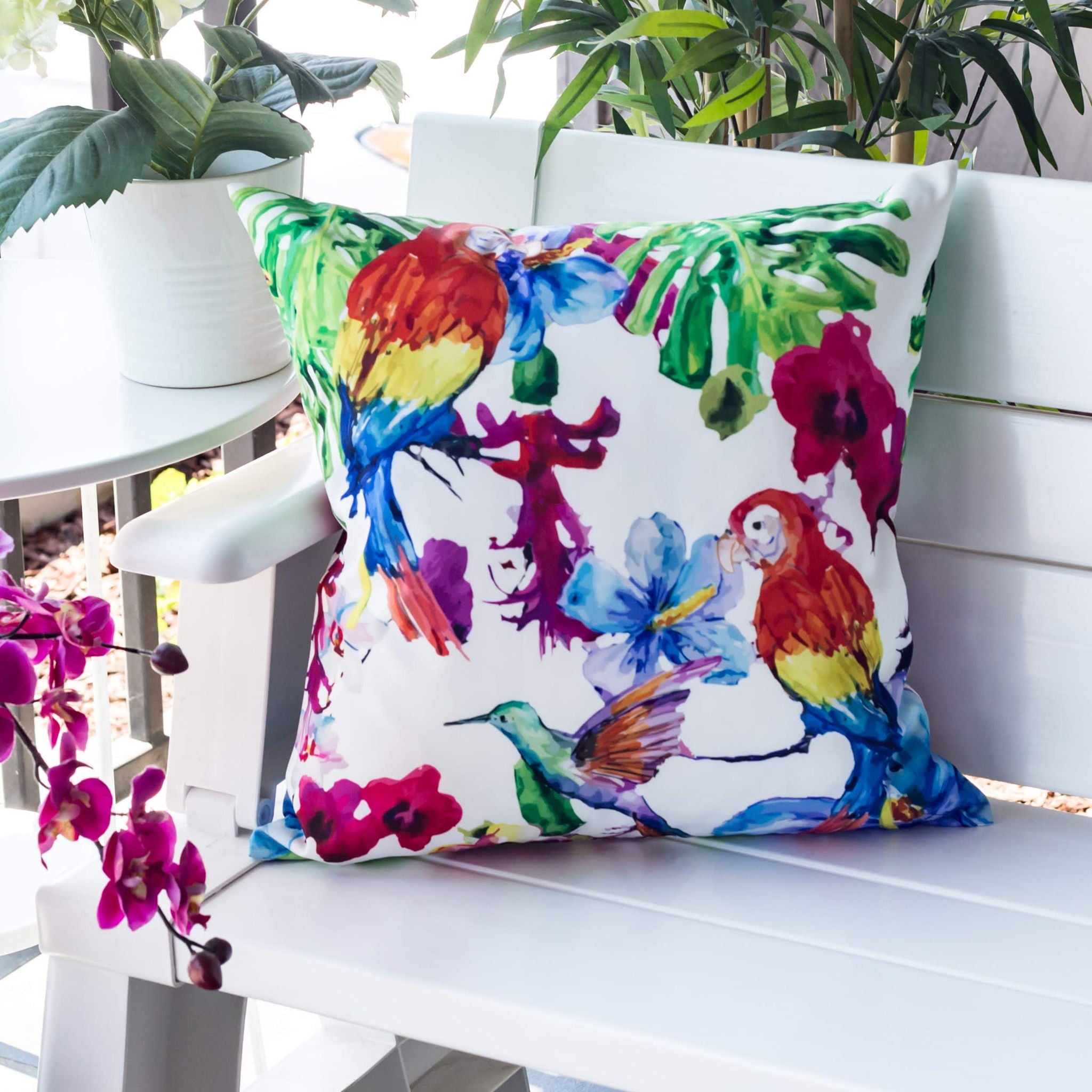 Tropical Parrot Outdoor &amp; Indoor Pillow With Solarium - Multicolor