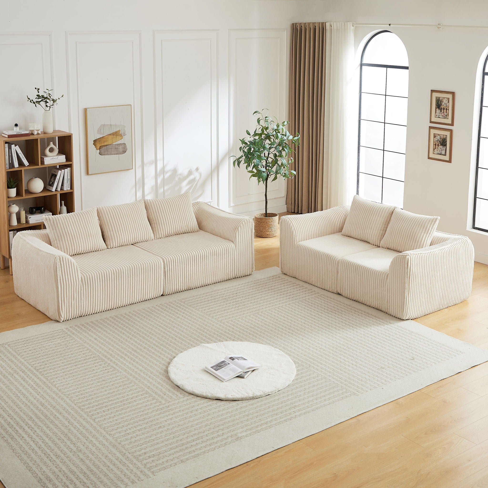 Minimalist Set With Curved Lines &amp; Gently Sloped Backrest