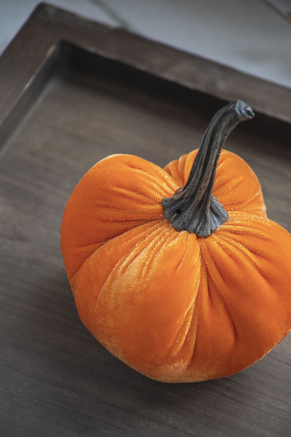 Velvet Weighted Pumpkin With Resin Stem, Pumpkin Ornament Decor For Holiday Harvest Festival Fall Festival &amp; Thanksgiving (Set of 4)