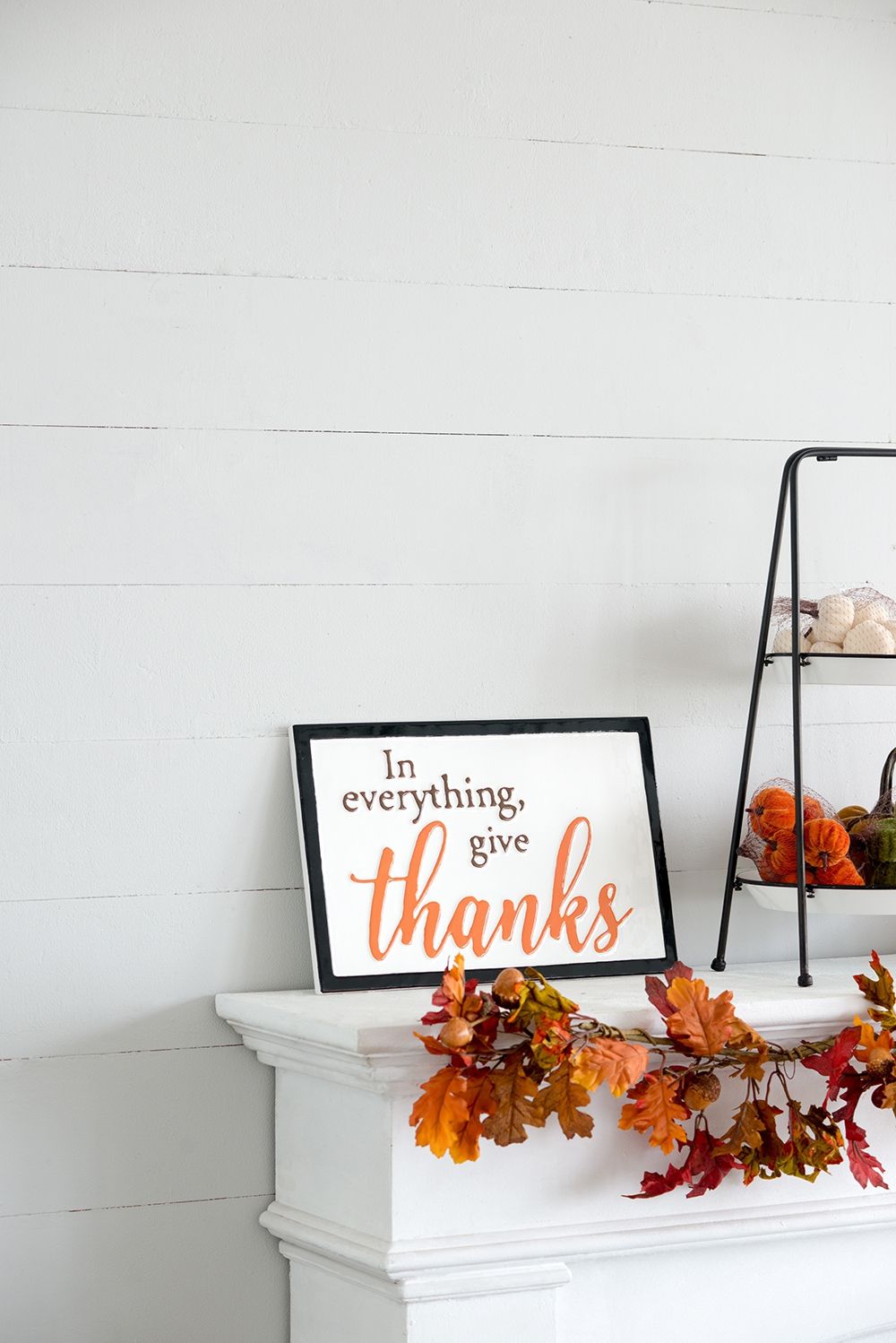 Thanks Wall Sign, Wall Art Decor For Harvest Festival Fall Festival &amp; Thanksgiving Table Decorations (Set of 2) - Black / Orange / White