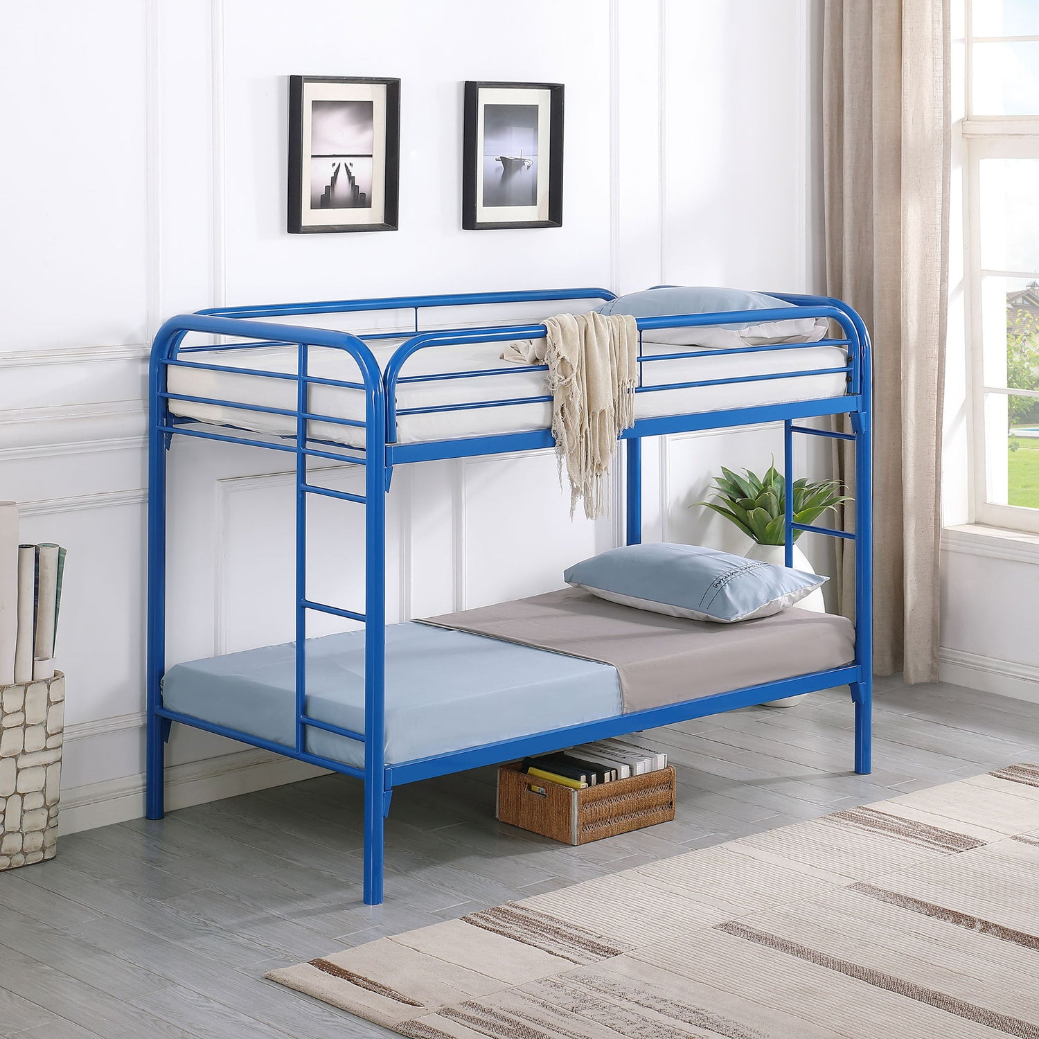 Celeste - Bunk Bed With Rung Ladder