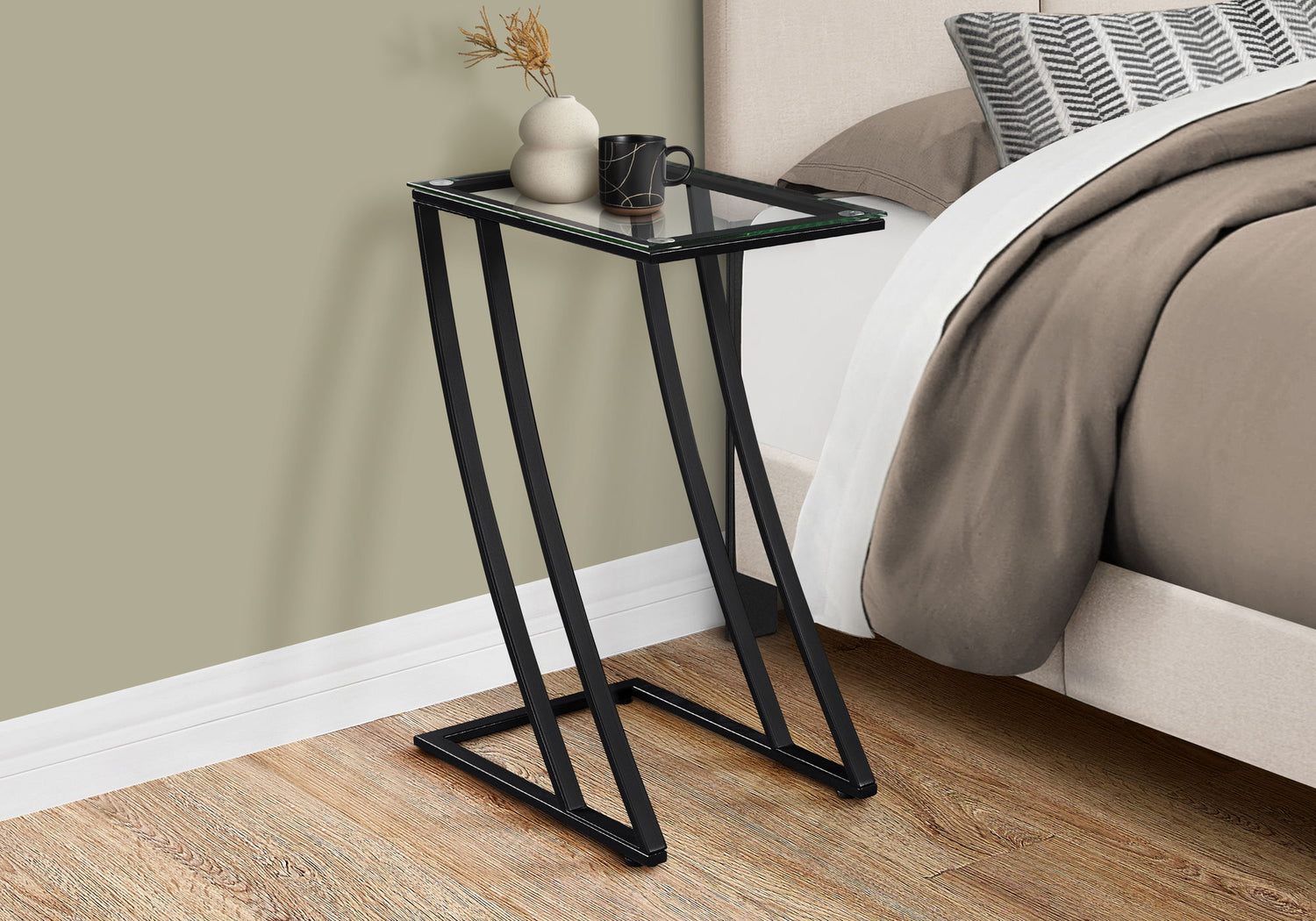 Accent Table, C - Shaped, Sturdy Construction, Contemporary &amp; Modern