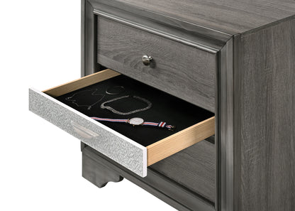 Matrix Traditional Queen 4 piece Storage Bedroom Set made with Wood in Gray
