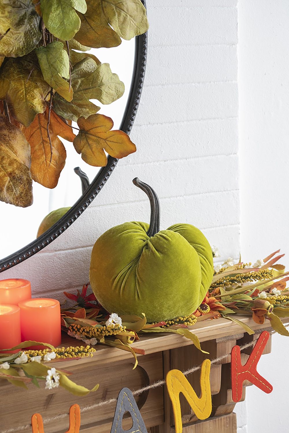 Velvet Weighted Pumpkin With Resin Stem Apple, Pumpkin Ornament Decor For Holiday Harvest Festival Fall Festival &amp; Thanksgiving (Set of 2) - Green