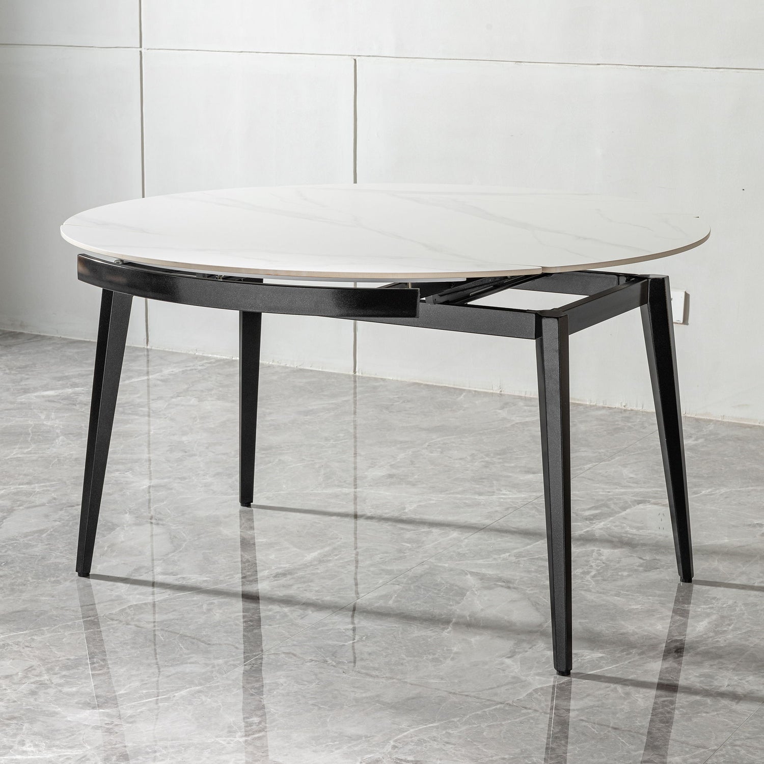 Modern Extendable Round Dining Table With Sintered Stone Top - White / Black