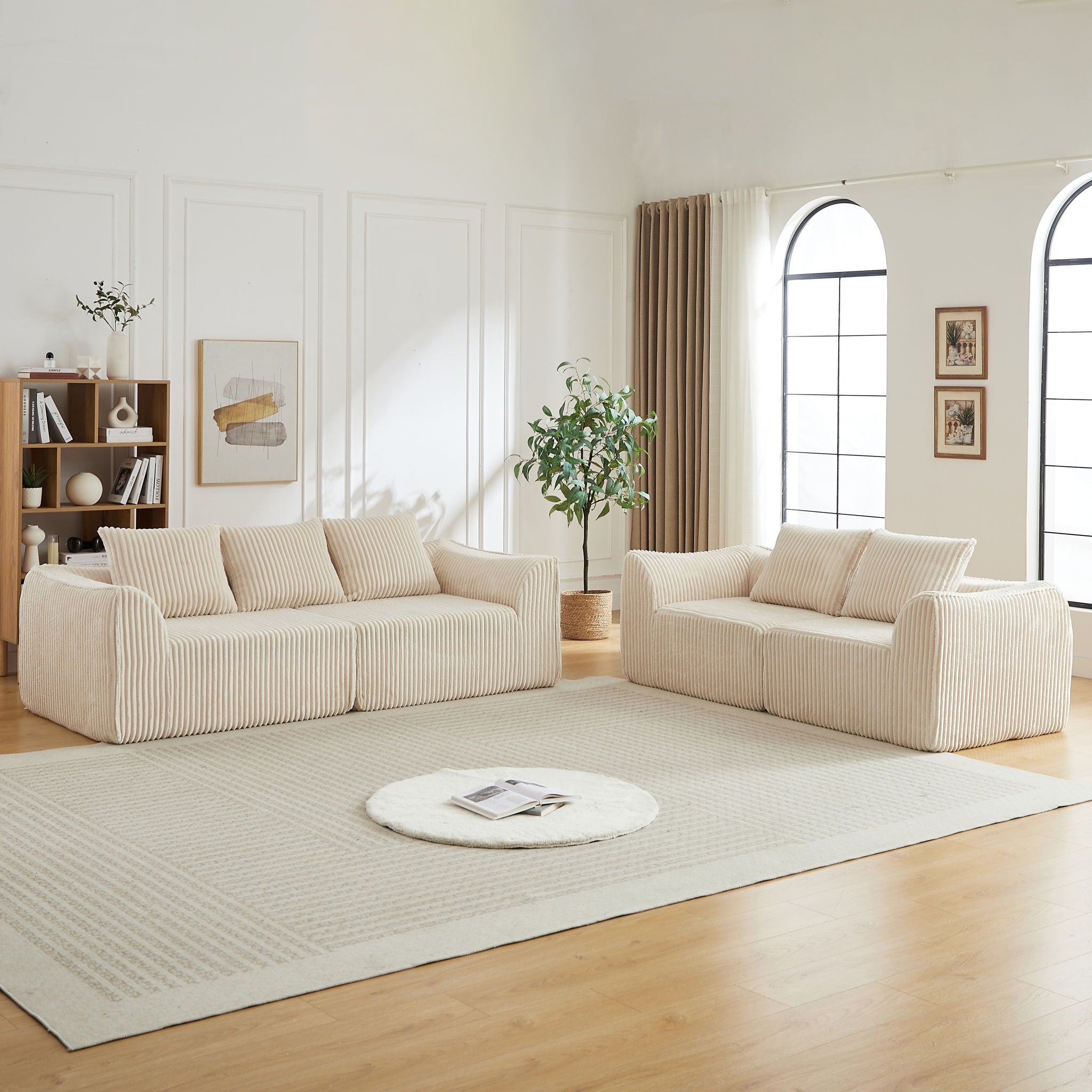 Minimalist Set With Curved Lines &amp; Gently Sloped Backrest
