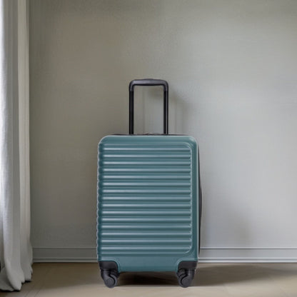20&quot; Carry On Luggage Lightweight Suitcase, Spinner Wheels